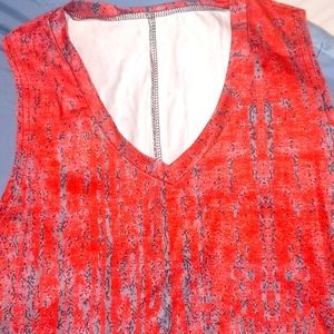 V neck sleeveless shirt